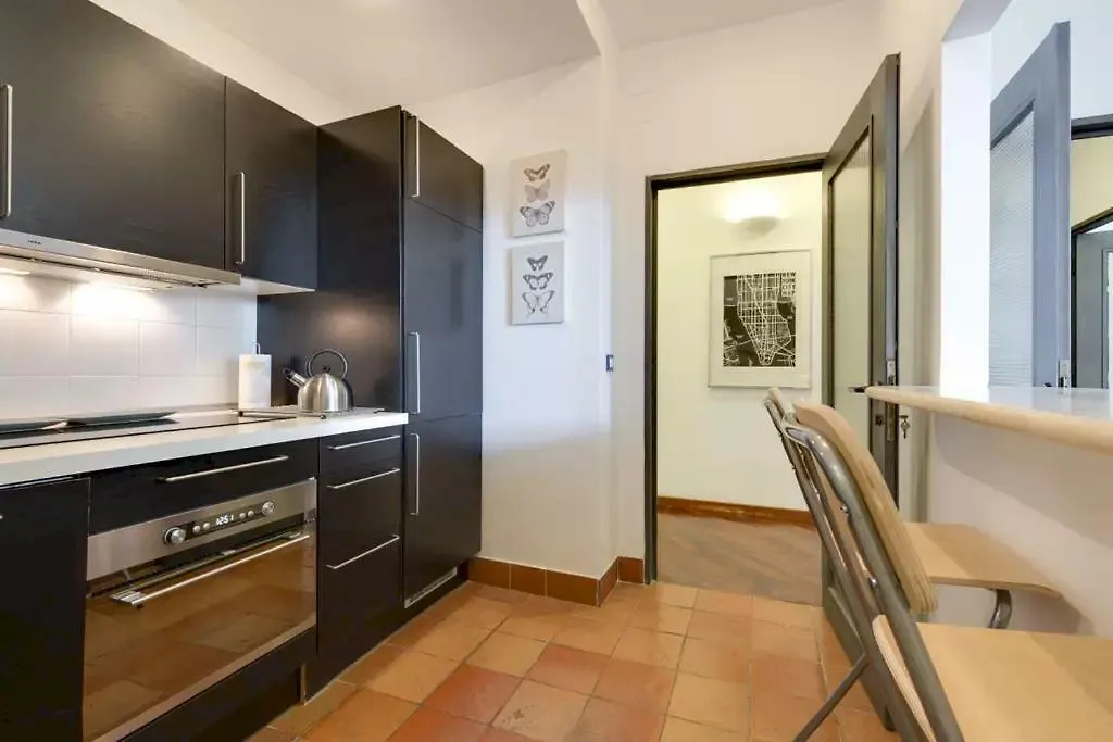 Apartments Rusconi Rom 0*,