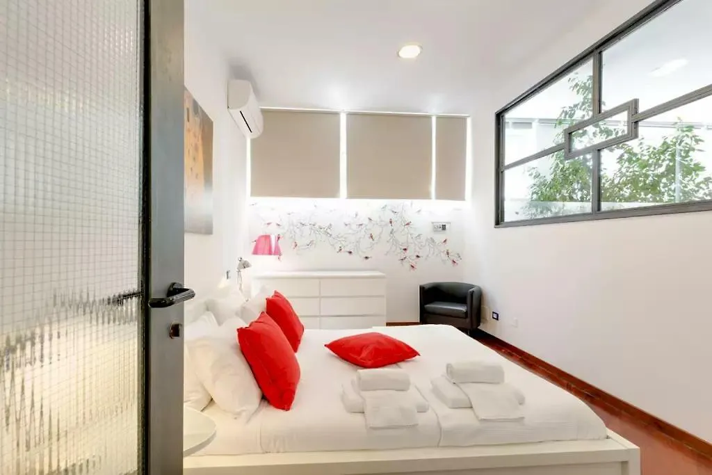 Apartments Rusconi Rom 0*,